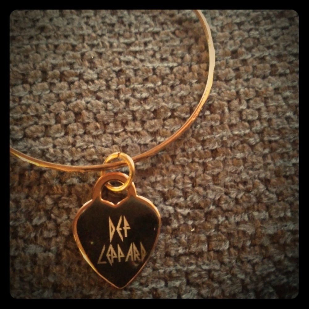 Def Leppard Bracelet Engraved 💓